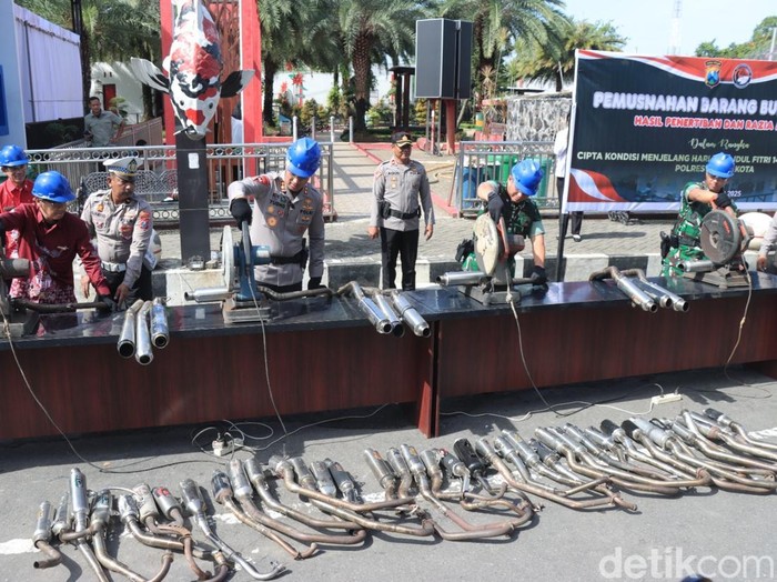 Pemusnahan barang bukti Polres Blitar Kota