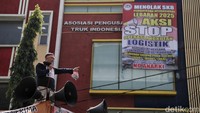 Aptrindo menyebut bahwa durasi pembatasan selama 16 hari akan berdampak bagi pengusaha truk, sopir truk, tenaga buruh bongkar muat dan pekerja harian logistik. Kebijakan tersebut juga dinilai egois tanpa memikirkan nasib pengusaha dan pekerja harian yang menggantungkan hidup dari sektor angkutan barang.