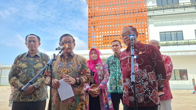 Catatan Buruk Uji Coba RDF Rorotan: Bau Busuk hingga Picu ISPA-Infeksi Mata