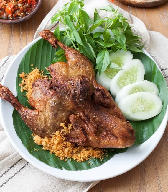 Nyamm! 5 Tempat Makan Bebek yang Empuk Enak untuk Berbuka Puasa