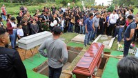 Menurut manifes penerbangan yang dipublikasikan oleh media lokal, para penumpang di dalam pesawat ringan itu mencakup seorang warga negara Amerika Serikat (AS), seorang warga negara Prancis, dan dua anak di bawah umur.
