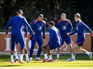 Belanda Vs Spanyol: De Oranje Enggan Parkir Bus