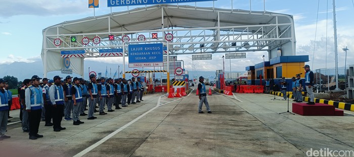 Tol Probowangi Gending-Paiton
