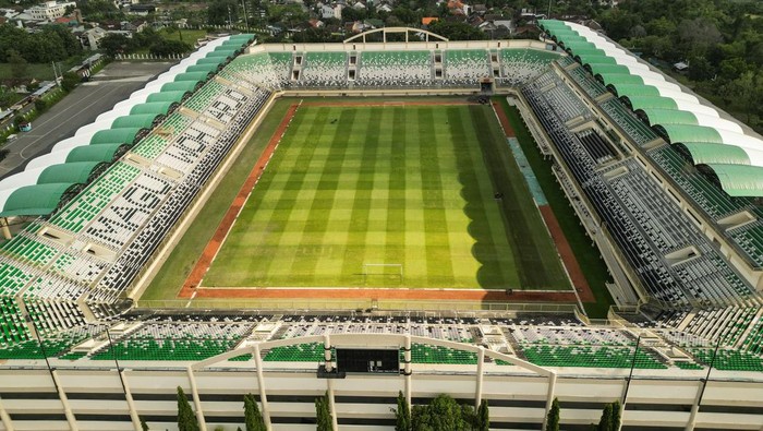 Foto udara Stadion Maguwoharjo di Sleman, DI Yogyakarta, Kamis (20/3/2025). Stadion dengan kapasitas 20.595 kursi dan berstandar FIFA itu merupakan salah satu dari 17 stadion yang diresmikan Presiden Prabowo Subianto. ANTARA FOTO/Hendra Nurdiyansyah/tom.