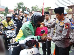 Wakapolri Hadiri Bazar Ramadan Polri Presisi dan Baksos di Lapangan Bhayangkara