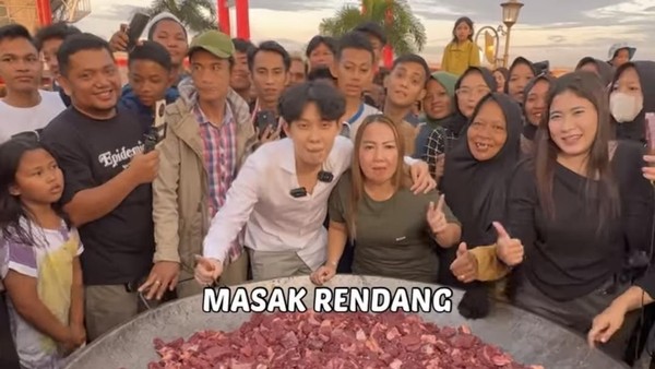 Willie Salim Kehilangan Rendang 300 Kg di Palembang