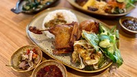 Karena resto ini selalu ramai. Jika berencana ingin buka puasa di sini sebaiknya melakukan reservasi dulu sebelumnya.  Foto: detikFood