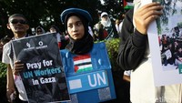 Hamas menolak seruan tersebut, karena hal itu berarti menunda perundingan untuk tahap kedua yang mengatur gencatan senjata permanen. Setelah berminggu-minggu kebuntuan, Israel pun melanjutkan operasi udara dan operasi darat di Jalur Gaza.
