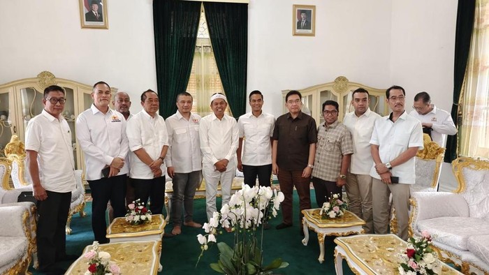 Anindya Bakrie Dedi Mulyadi