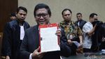 Bacakan Eksepsi, Hasto Minta Dibebaskan