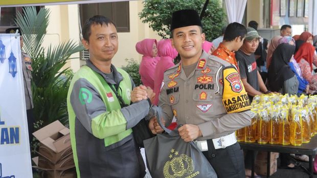 Bazar Ramadan Polri Presisi di Polres Mojokerto