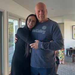 Bruce Willis Kini Gak Bisa Lagi Bicara, Membaca, dan Berjalan