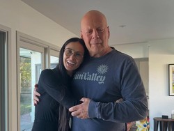 Kata Demi Moore Soal Kondisi Terbaru Bruce Willis yang Dipindahkan dari Rumah