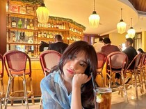 Gaya Imut Fuji saat Kulineran di Malaysia dan Jepang