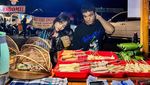 Gaya Imut Fuji saat Kulineran di Malaysia dan Jepang