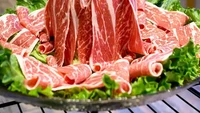 Meat Barbie pertama kali muncul di salah satu restoran hotpot di China, yang menggunakan boneka Barbie untuk menyuguhkan daging. Foto: Site Culinary/Visual