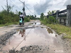Jalan Rusak Parah, Warga Palangka Raya Kirim Surat Terbuka ke Wali Kota