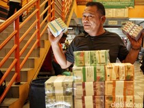 Jelang Lebaran, Jasa Tukar Uang Baru Makin Marak