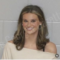 Lily Stewart jadi terkenal dalam semalam setelah ditangkap polisi beberapa waktu lalu. Foto ‘mugshot’ cantiknya yang dimuat di situs kepolisian negara bagian Georgia diunggah ulang oleh akun Instagram @mugshawty yang membuatnya viral.Foto: Dok Instagram Lily Stewart