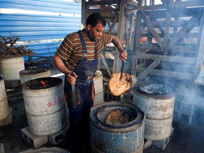 Mencicipi Tannour, Roti Tradisional Libya Khas Ramadan