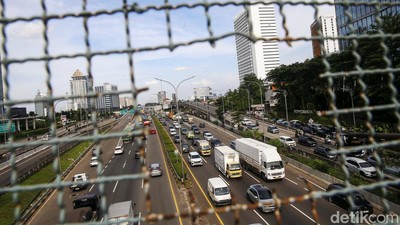 Operasional Truk Dibatasi Saat Mudik Lebaran 2025