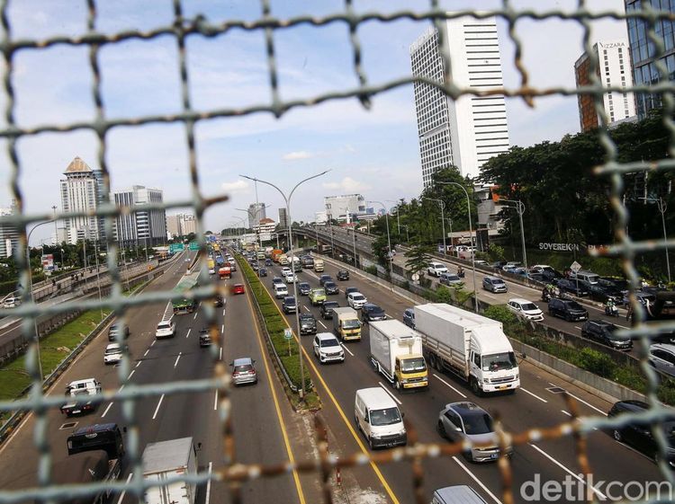 Operasional Truk Dibatasi Saat Mudik Lebaran 2025