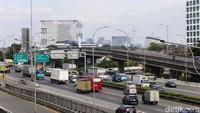 Pemerintah resmi melakukan pengaturan pembatasan operasional angkutan barang selama arus mudik dan arus balik angkutan lebaran 2025.  