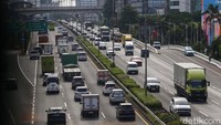 Dikutip dari unggahan akun Instagram @kemenhub151 Jumat (21/3/2025), terdapat sejumlah angkutan barang barang yang dibatasi, di antaranya mobil barang dengan sumbu 3 atau lebih, mobil barang dengan kereta tempelan, mobil barang dengan kereta gandengan dan mobil barang yang mengangkut hasil galian, tambang, dan bahan bangunan. Pembatasan tersebut berlaku mulai Senin, 24 Maret 2025 pukul 00.00 WIB hingga Selasa, 8 April 2025 pukul 24.00 WIB.  