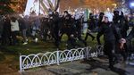 Ribuan Warga Turki Protes Soal Penahanan Wali Kota Istanbul Ribuan Warga Turki Protes Soal Penahanan Wali Kota Istanbul