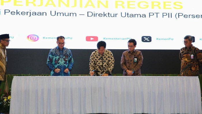 Penandatanganan pembangunan flyover Sitinjau Panorama 1 atau Sitinjau Lauik di Sumbar