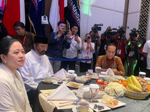 Puan dan Jokowi Duduk Satu Meja Bareng Paloh di Bukber NasDem