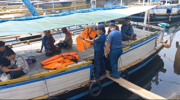 Ramp check kapal di Pelabuhan Probolinggo