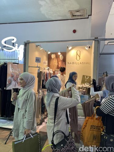 Rekomendasi hijab yang ada di bazar Indonesia Hijabfest