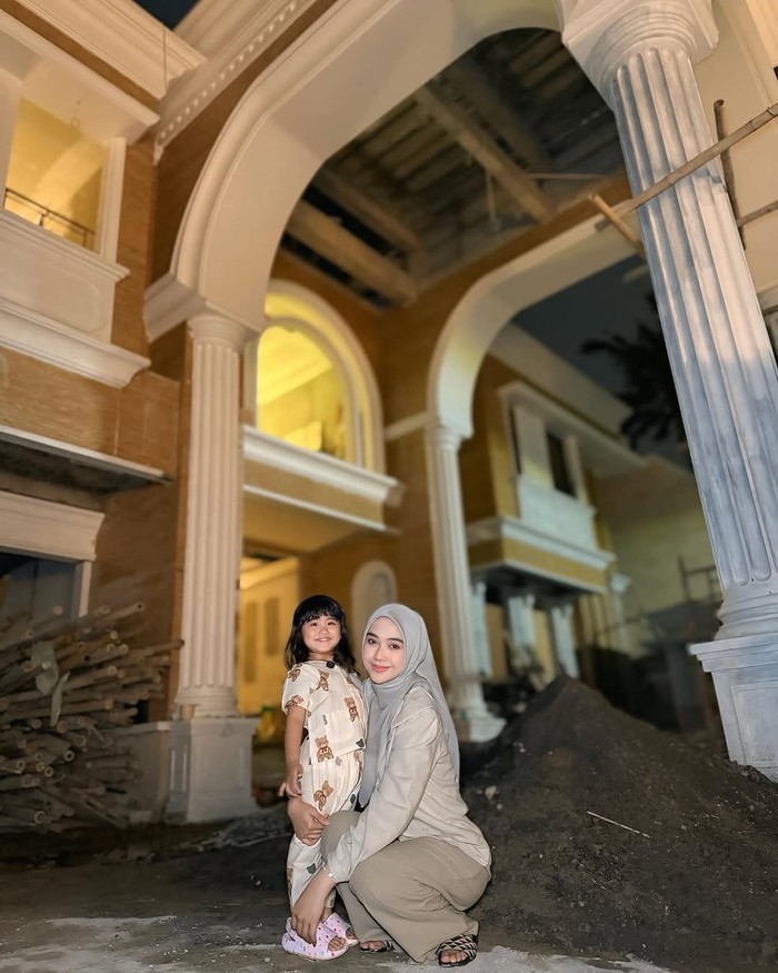 Ria Ricis dan Moana