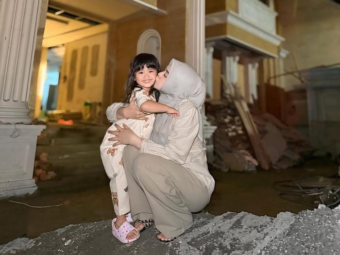 Ria Ricis dan Moana