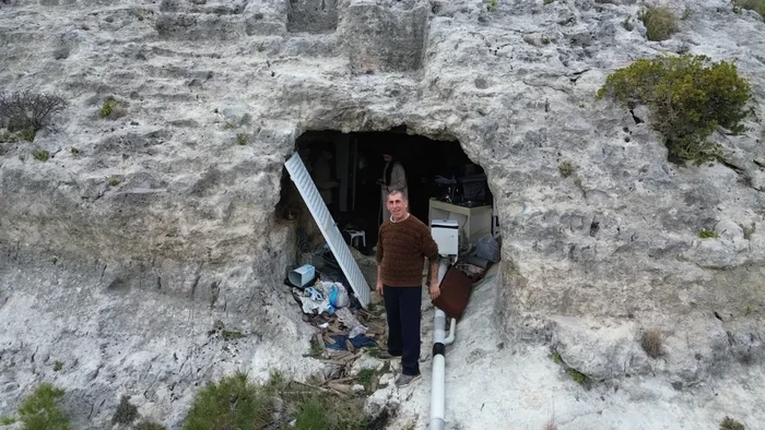 Rumah gua Ali Bozoğlan di Turki.