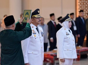 Gubernur Bobby Lantik Saipullah-Atika Jadi Bupati dan Wabup Madina