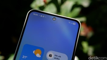 Kamera depan 12 MP bisa membuat video HDR. Foto: Adi Fida Rahman/detikINET