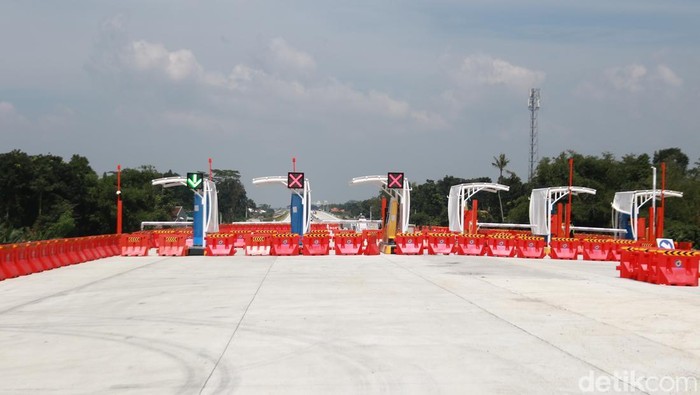 Jalan tol Jogja-Solo segmen Prambanan-Tamanmartani yang dibuka fungsional untuk mudik Lebaran 2025.