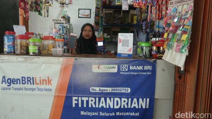 Agen BRILink di Gabus Bekasi Dulu Kesulitan Cari Pelanggan Kini Jadi Andalan