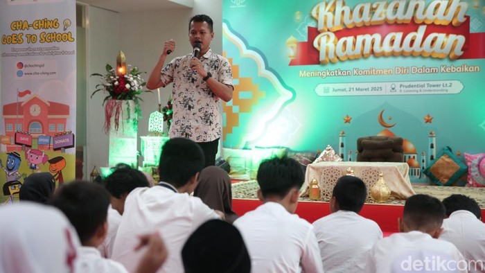 Anak-anak mengikuti kegiatan edukasi keuangan di Jakarta, Jumat (21/3/2025).