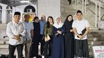 Momen Ifan Seventeen dan Citra Monica Iktikaf di Masjid