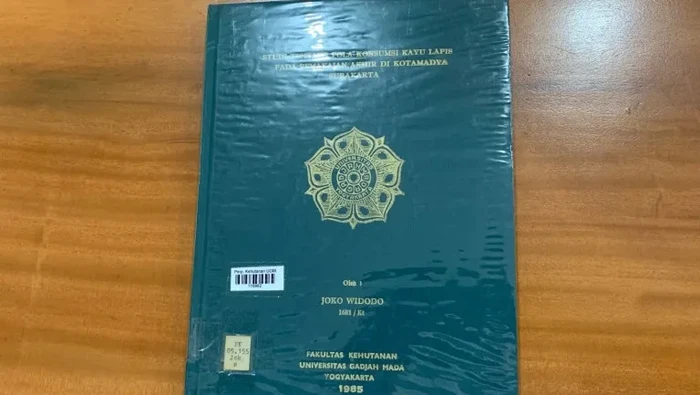 Ijazah dan skripsi Jokowi di UGM