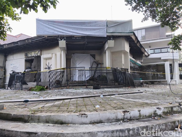 Kantor Hana Bank di Bandung diduga dibakar massa