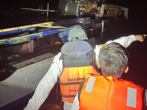 Kapal-kapal Wisata di Labuan Bajo Rusak Diterjang Angin Kencang