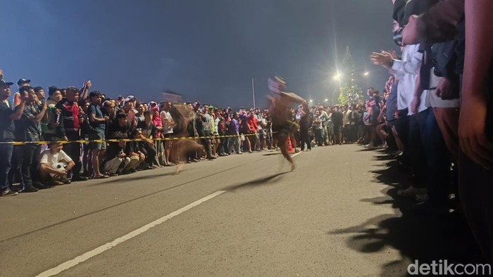 Kapolres hingga Bupati Bogor tinjau balap lari di Stadion Pakansari