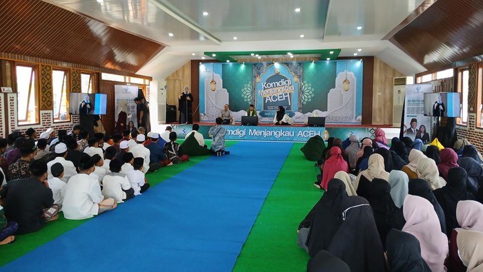 Kemkomdigi Percepat Penyediaan Internet untuk Pesantren-Madrasah di Aceh
