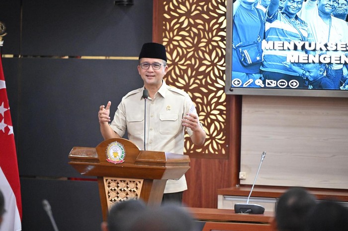 Menteri Transmigrasi (Mentrans) Iftitah Sulaiman Suryanagara