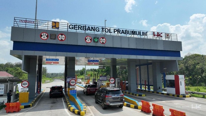 Pintu gerbang Tol Prabumulih.