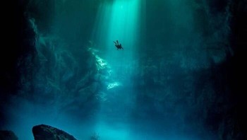 Lubang air tawar langka di Tulum, Meksiko. Foto: tom.st.george via Bored Panda  